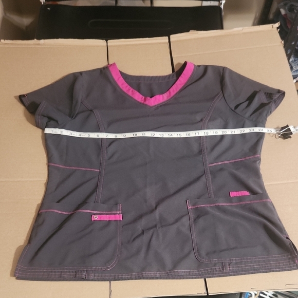 Women Scrub Top - Picture 8 of 9